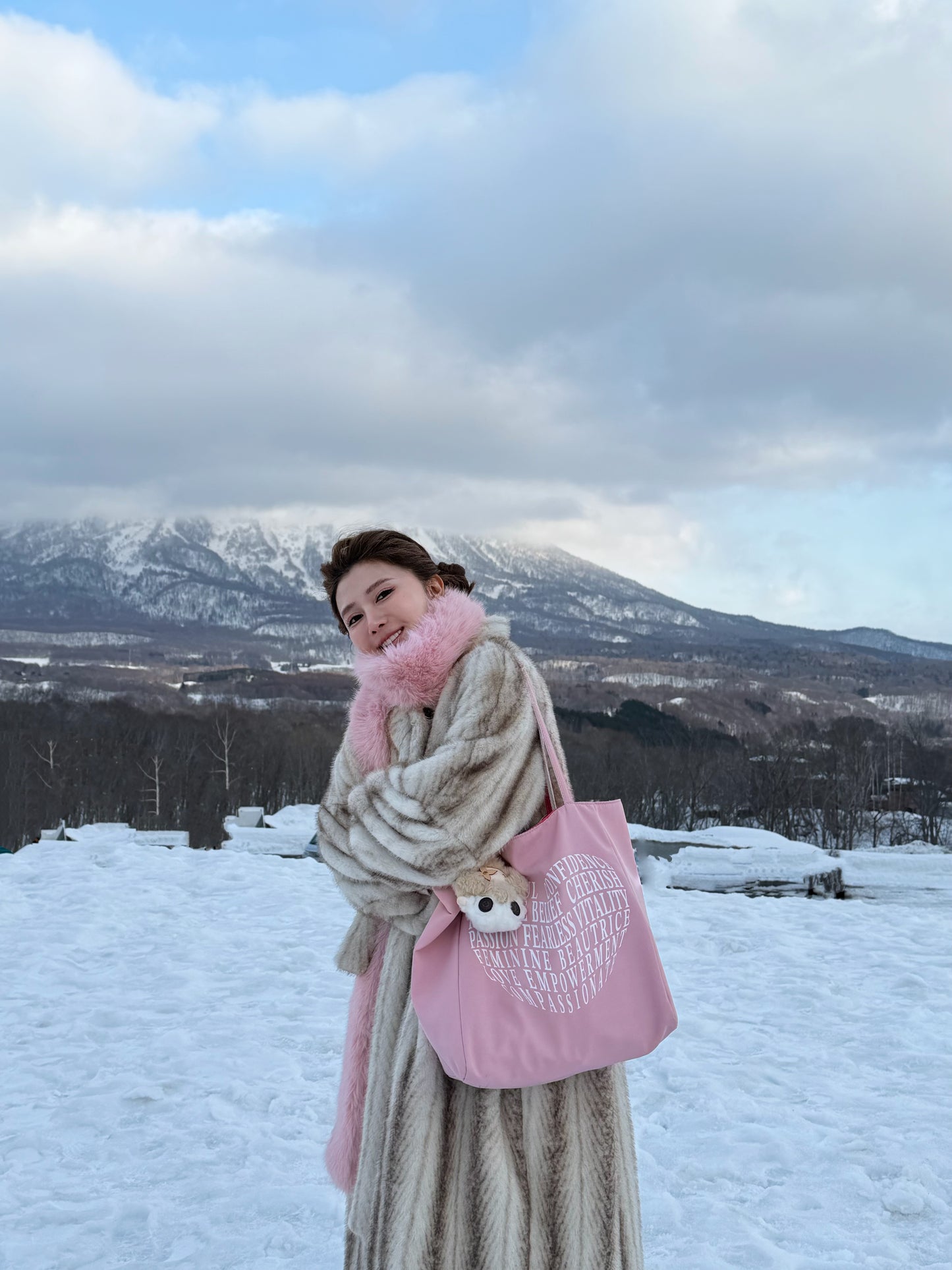 NOT FOR SALE : Beautrice Amour Tote Bag (Soft Pink) — Beautrice Points Exclusive 2100 points