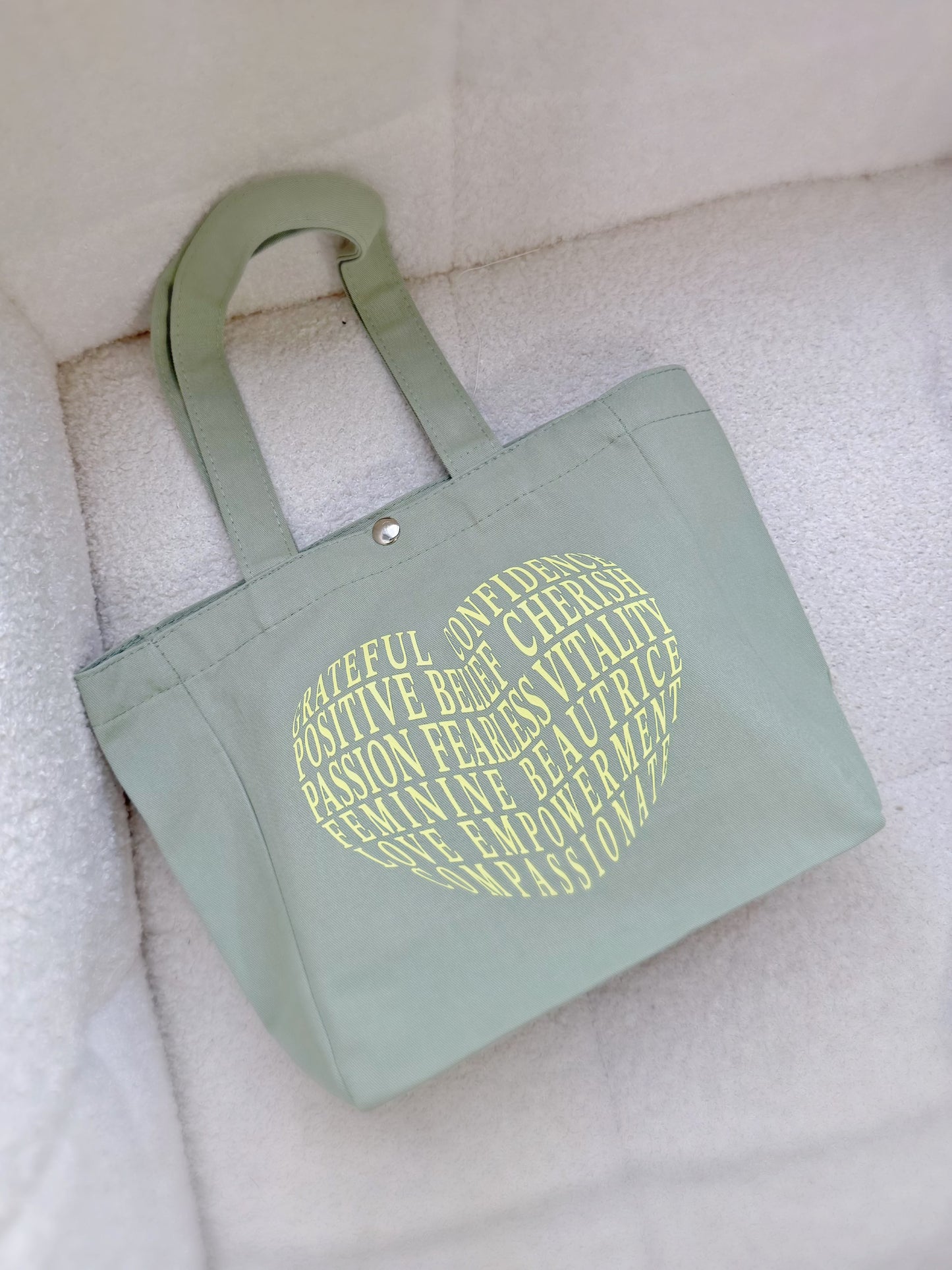 NOT FOR SALE : Beautrice Amour Mini Tote Bag (Green)-1200 points